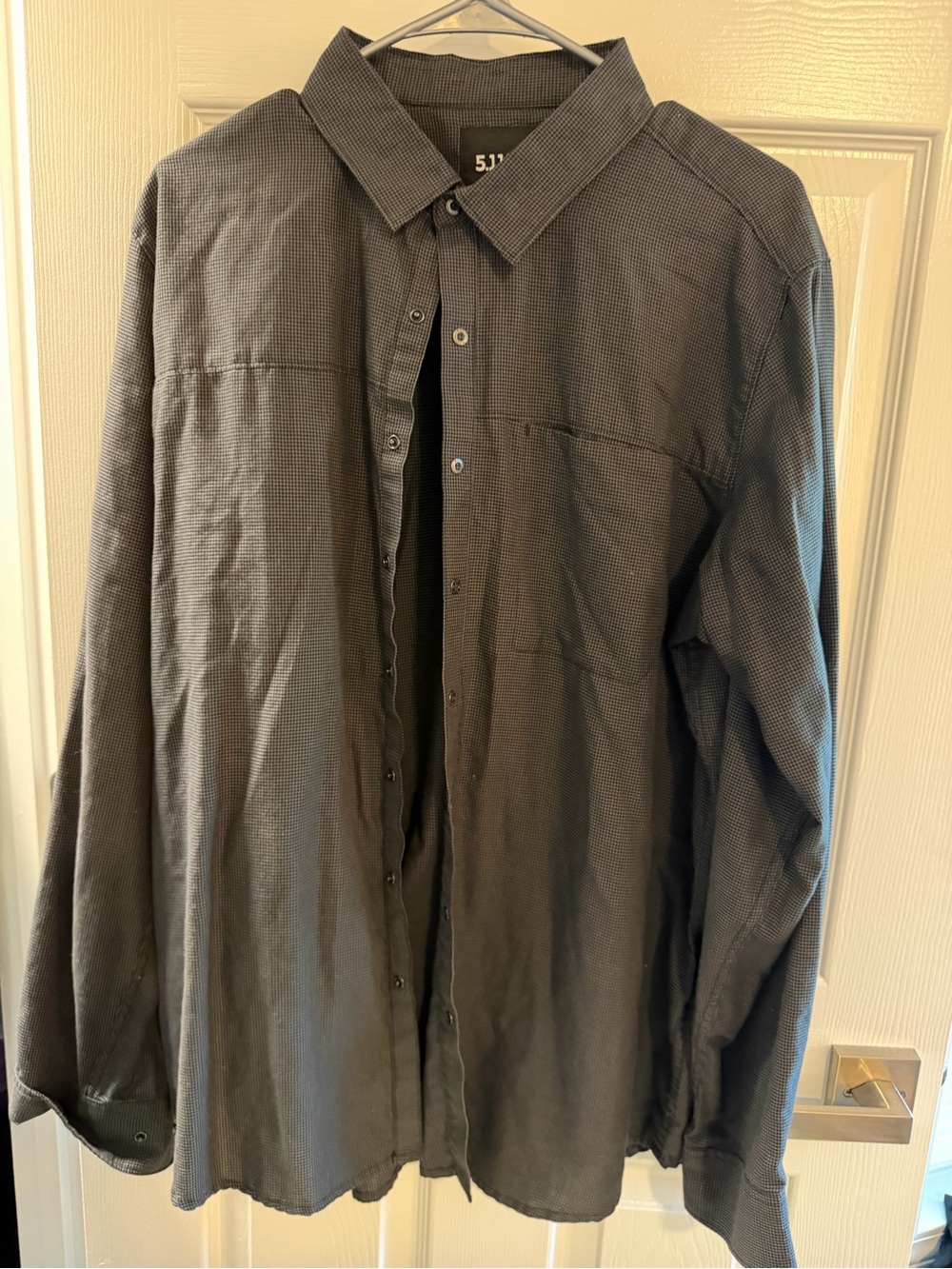 5.11 Tactical Men’s Long Sleeve Button Down Shirt Black Gray Large